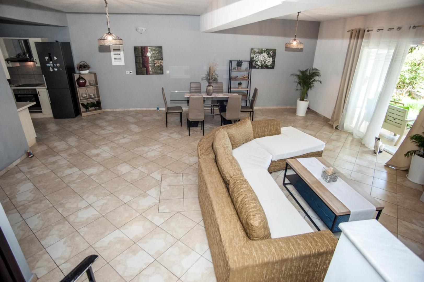 Gravanis Ir Home Pesadha Exterior photo
